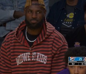 2026世界杯投注app下载-高挂免战牌！詹姆斯来到场边观战 本场因脚伤缺席