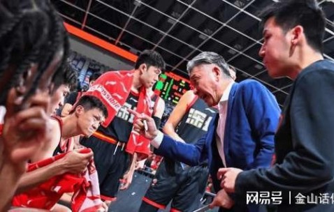 2026世界杯投注官方入口-不容易！56岁老帅，3年3次“下课”，如今再度掌印，率队打进前8